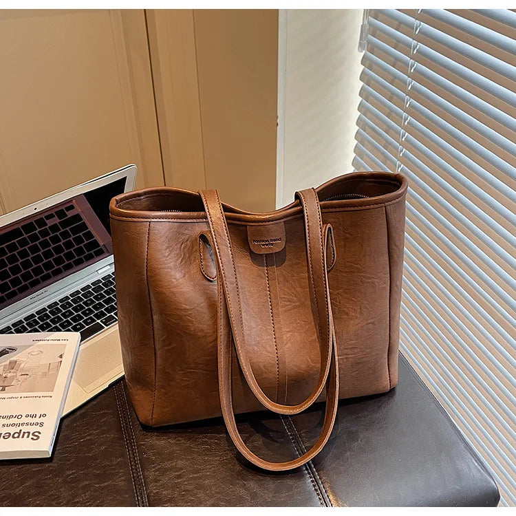 Women's Retro Large Capacity Shoulder Tote Bag