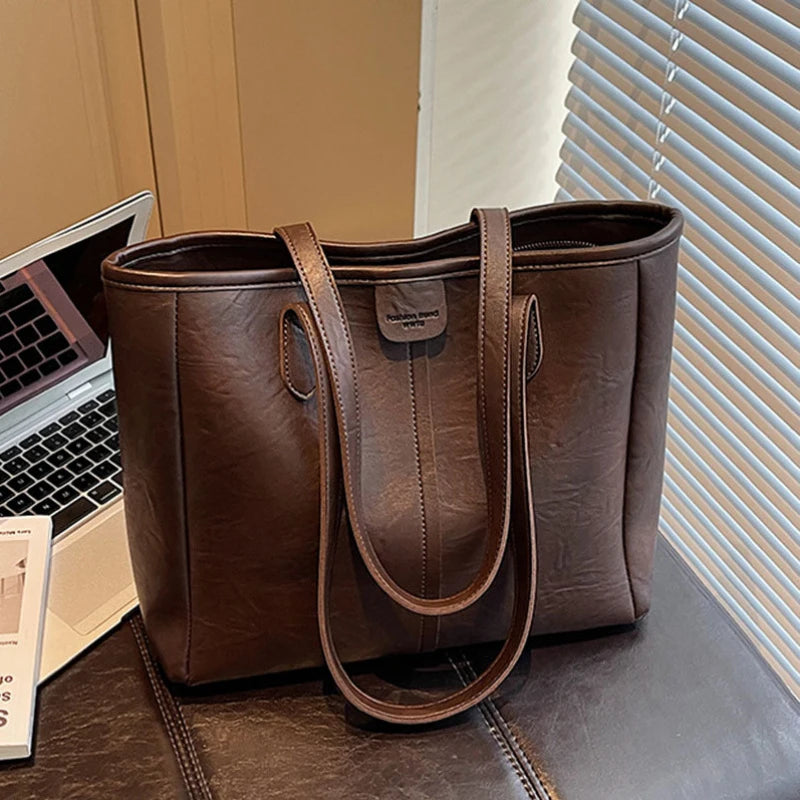 Women's Retro Large Capacity Shoulder Tote Bag